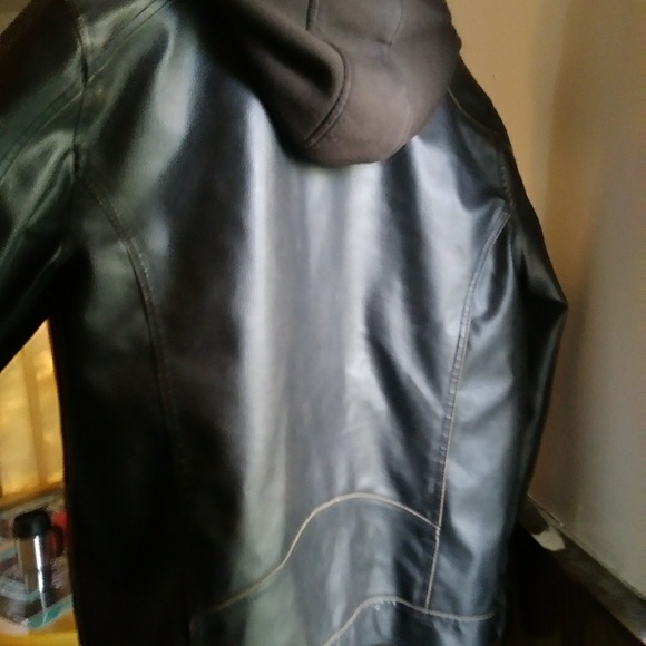 GUESS MEN'S GENUINE LEATHER COAT - Picture 6 of 6